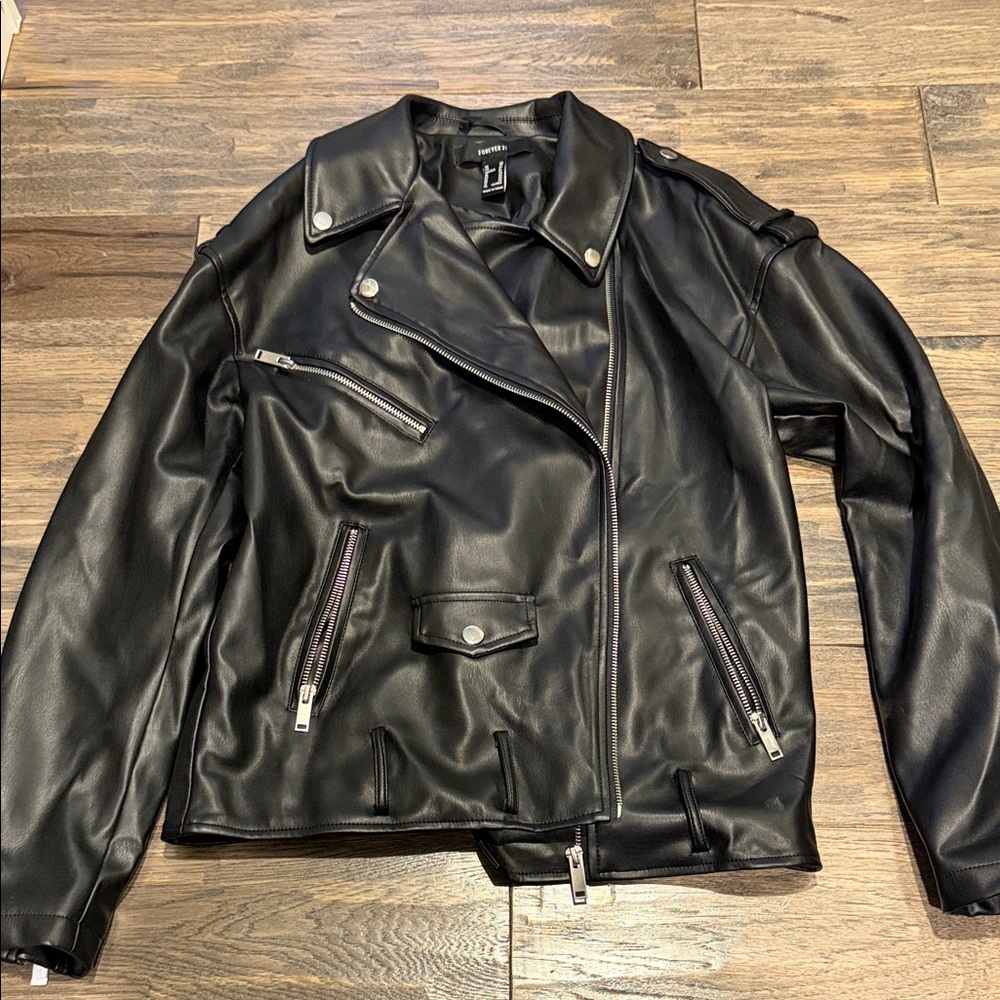Forever 21 Women's Black Leather Jacket